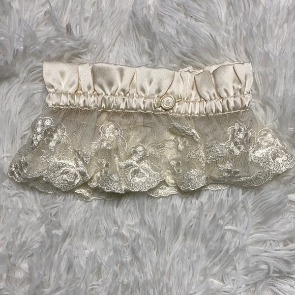 Vintage Victoria’s Secret RARE 90’s satin and lace wedding garter - Picture 1 of 4